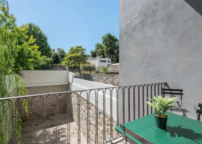 Sweety Balcony Center *