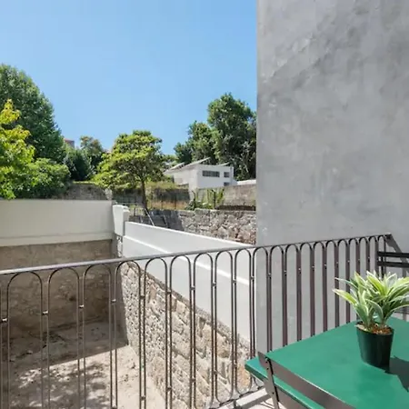 Sweety Balcony Center *